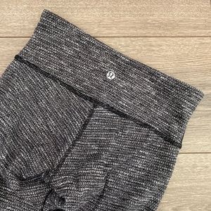 25" Gray Printed Leggings